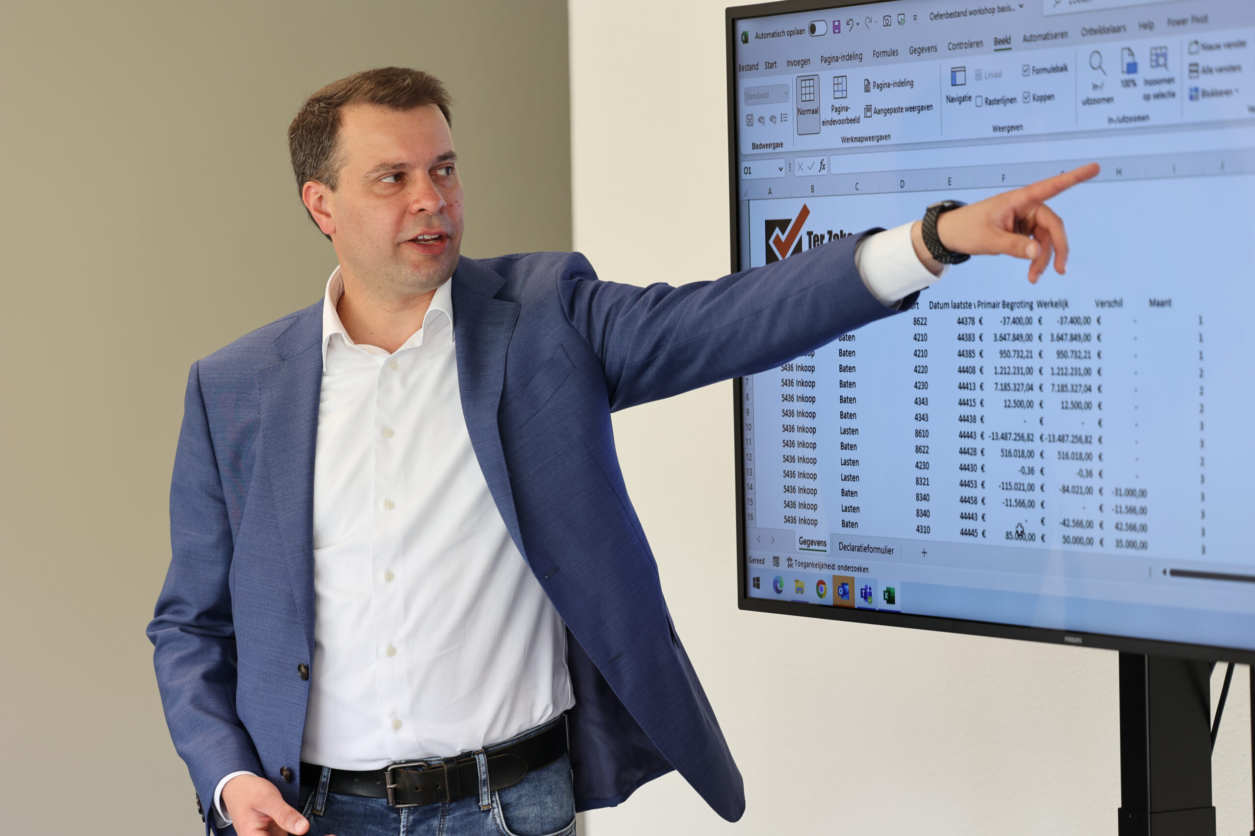 Excel Teacher